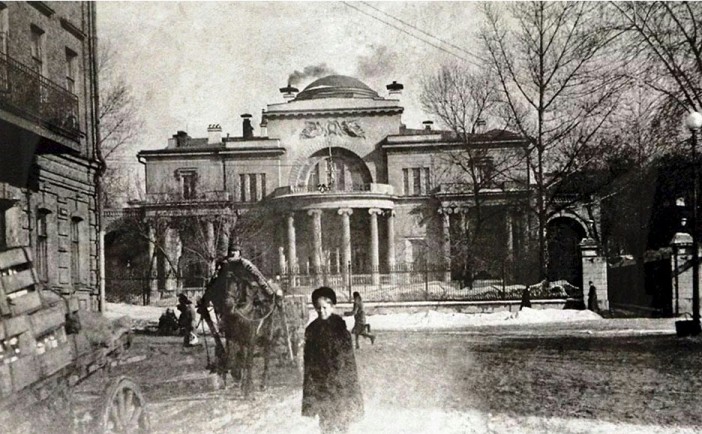 Дом на Спасо в 1937 году